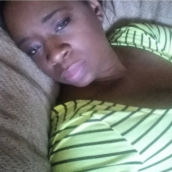 Meet your Posher, Violetta😍 - Picture 2 of 3